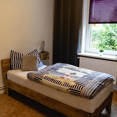 Zimmerfrei-barz * אהלפלד