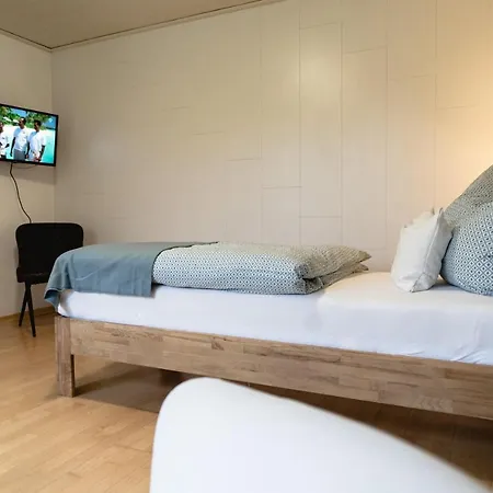 Zimmerfrei-barz בית אירוח אהלפלד